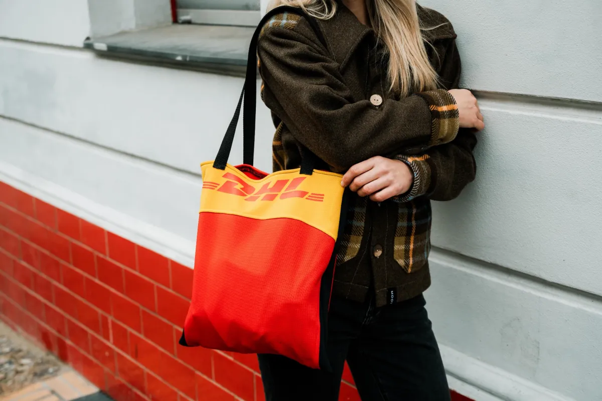 DHL tote bag